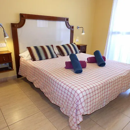 Apartamento Oeste 405 Apartment *